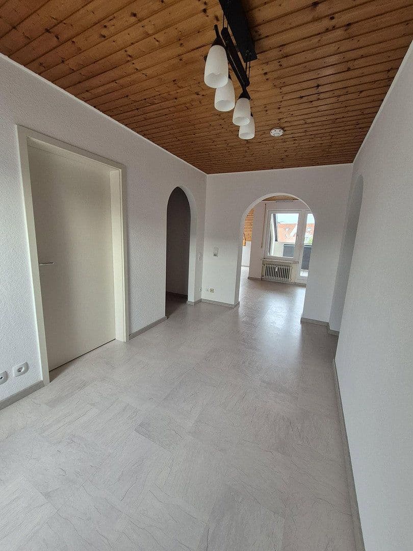 2 bedroom with open-plan kitchen flat to rent, 80 m², Moltkestraße 22, Friedrichshafen, Baden-Württemberg 2 bedroom with open-plan kitchen flat to rent, 80 m², Moltkestraße 22, Friedrichshafen, Baden-Württemberg