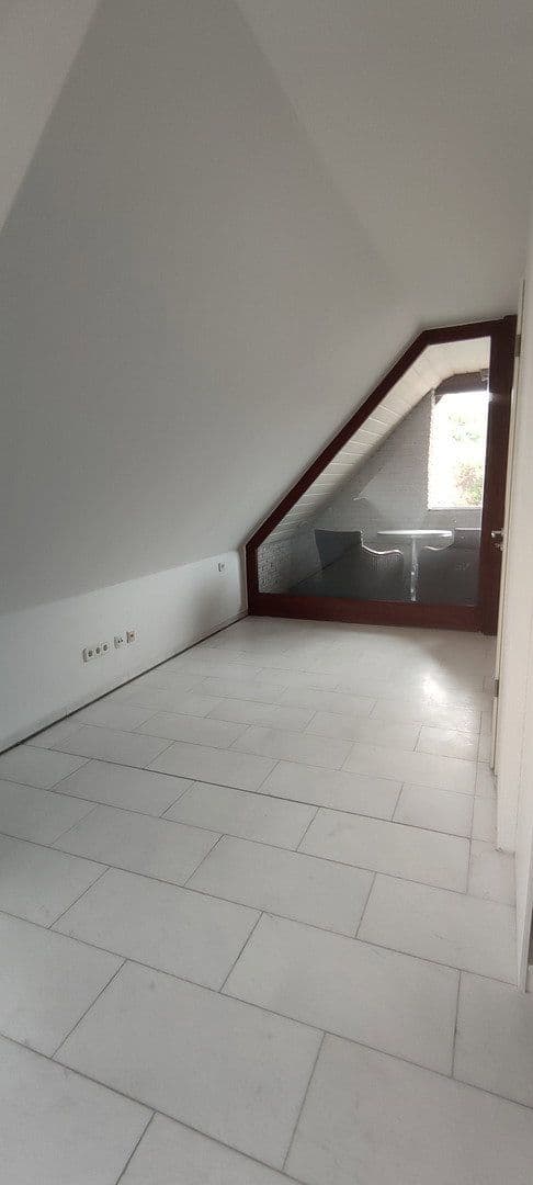 3 bedroom flat to rent, 120 m², Seelze, Lower Saxony 3 bedroom flat to rent, 120 m², Seelze, Lower Saxony