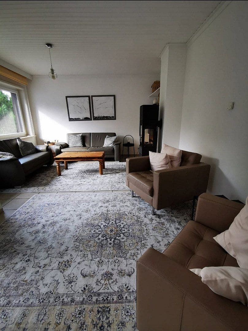 house for sale, 141 m², Neuenberger Straße, Neuss, North Rhine-Westphalia house for sale, 141 m², Neuenberger Straße, Neuss, North Rhine-Westphalia