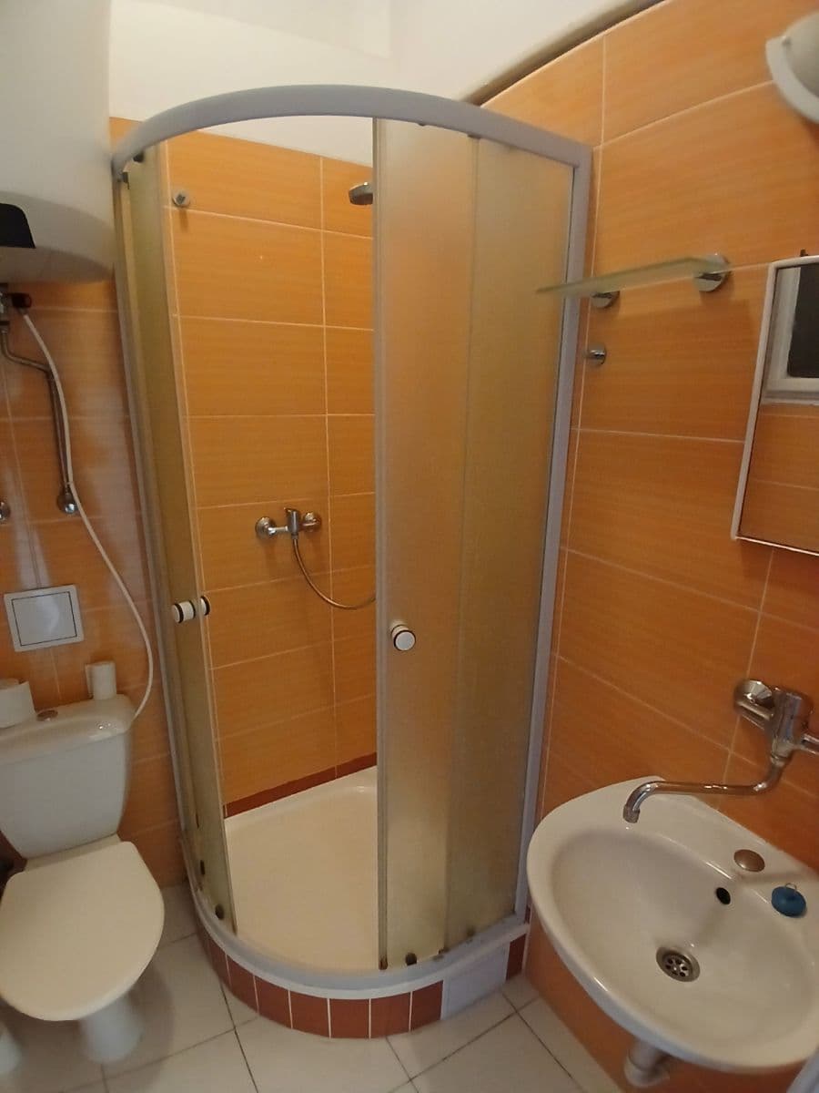 Studio flat to rent, 20 m², Kovářská, Prague, Prague Studio flat to rent, 20 m², Kovářská, Prague, Prague