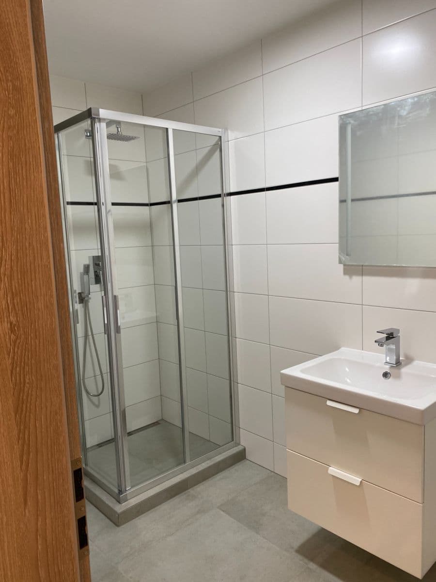 1 bedroom with open-plan kitchen flat to rent, 62 m², Sokolnická, Brno, Jihomoravský Region 1 bedroom with open-plan kitchen flat to rent, 62 m², Sokolnická, Brno, Jihomoravský Region