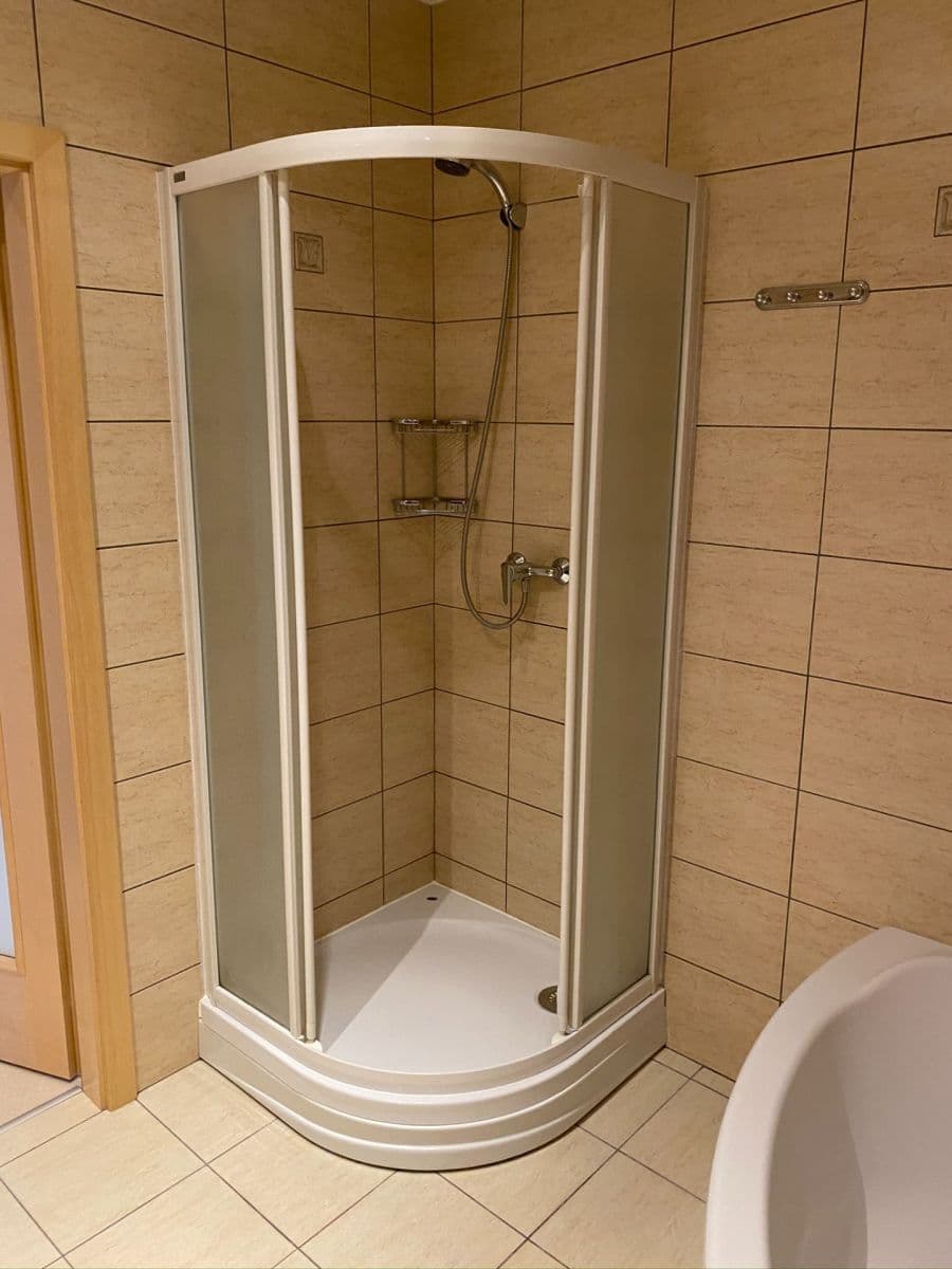 2 bedroom flat to rent, 87 m², Za Poštou, Prague, Prague 2 bedroom flat to rent, 87 m², Za Poštou, Prague, Prague