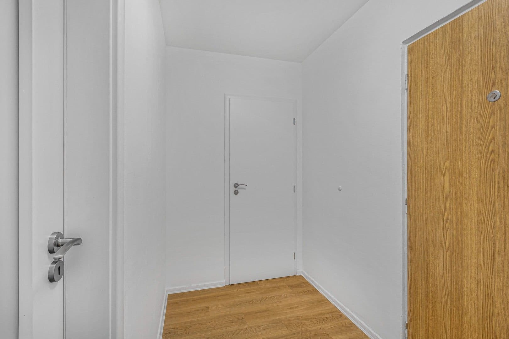 1 bedroom with open-plan kitchen flat to rent, 32 m², Jílovská, Prague, Prague 1 bedroom with open-plan kitchen flat to rent, 32 m², Jílovská, Prague, Prague