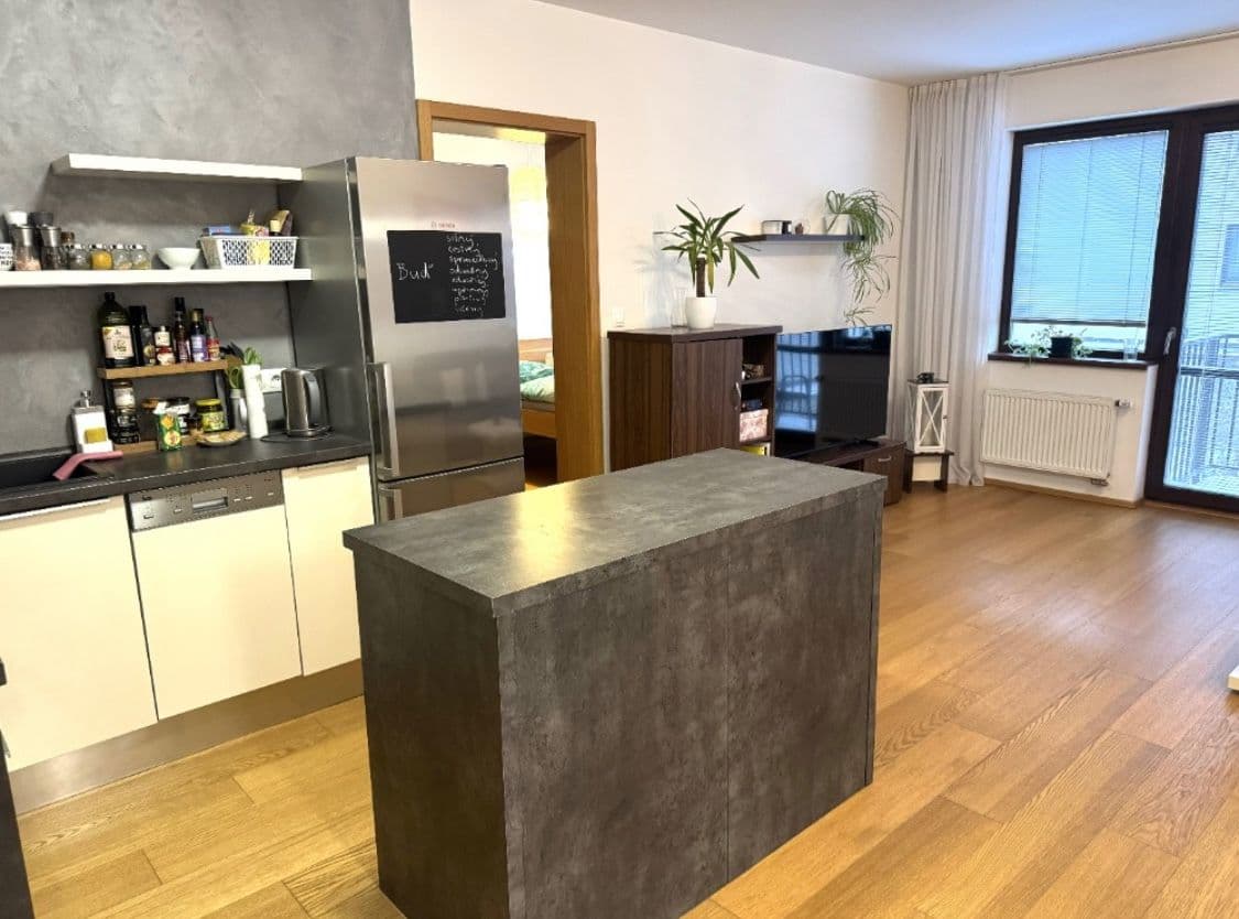 1 bedroom with open-plan kitchen flat to rent, 69 m², K Beranovu, Prague, Prague 1 bedroom with open-plan kitchen flat to rent, 69 m², K Beranovu, Prague, Prague