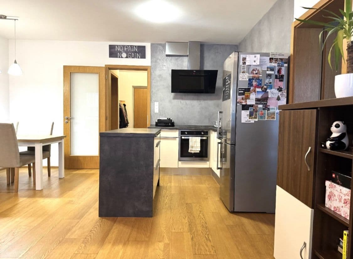 1 bedroom with open-plan kitchen flat to rent, 69 m², K Beranovu, Prague, Prague 1 bedroom with open-plan kitchen flat to rent, 69 m², K Beranovu, Prague, Prague
