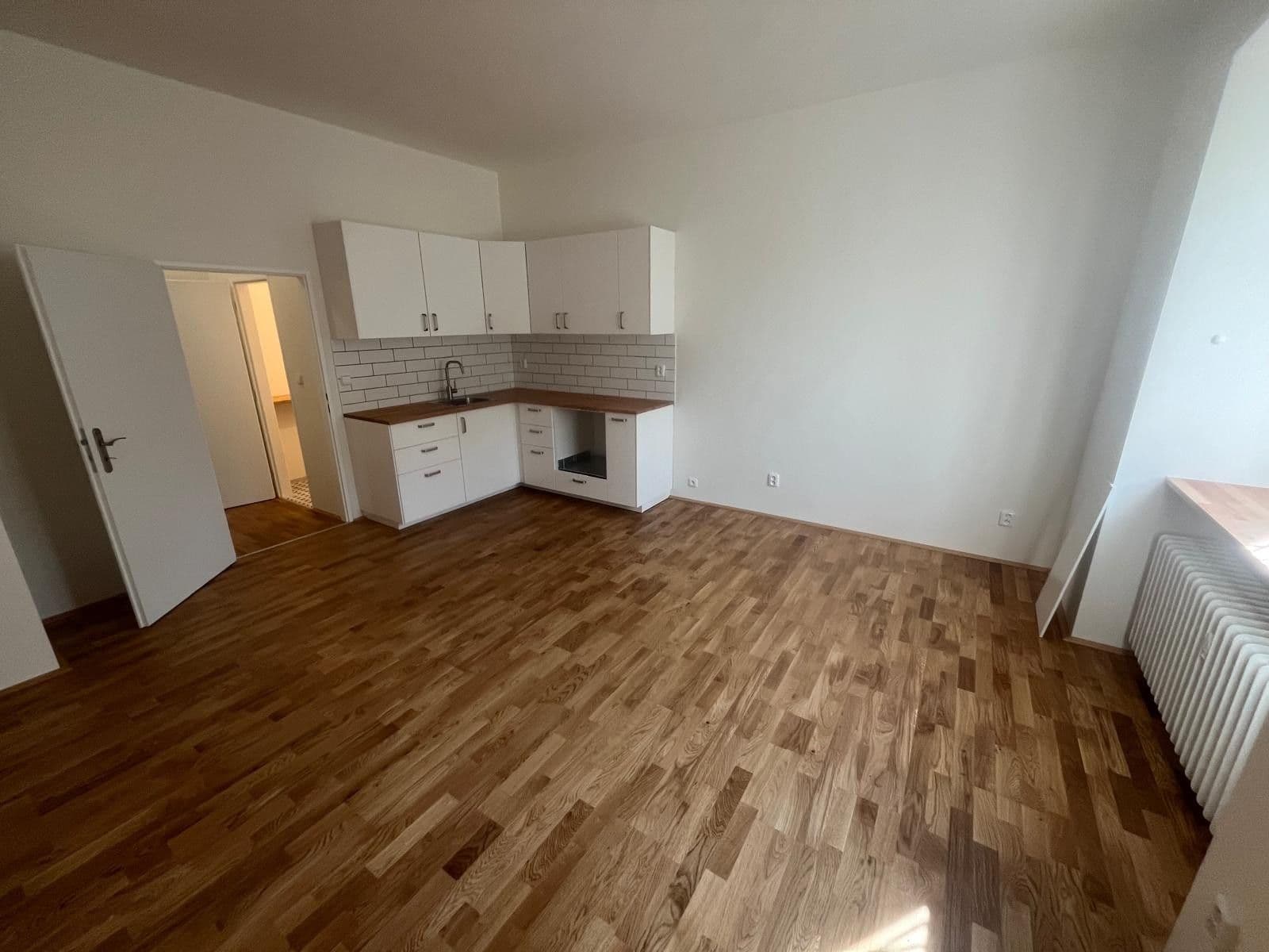 Studio flat for sale, 30 m², 28. pluku, Prague, Prague Studio flat for sale, 30 m², 28. pluku, Prague, Prague