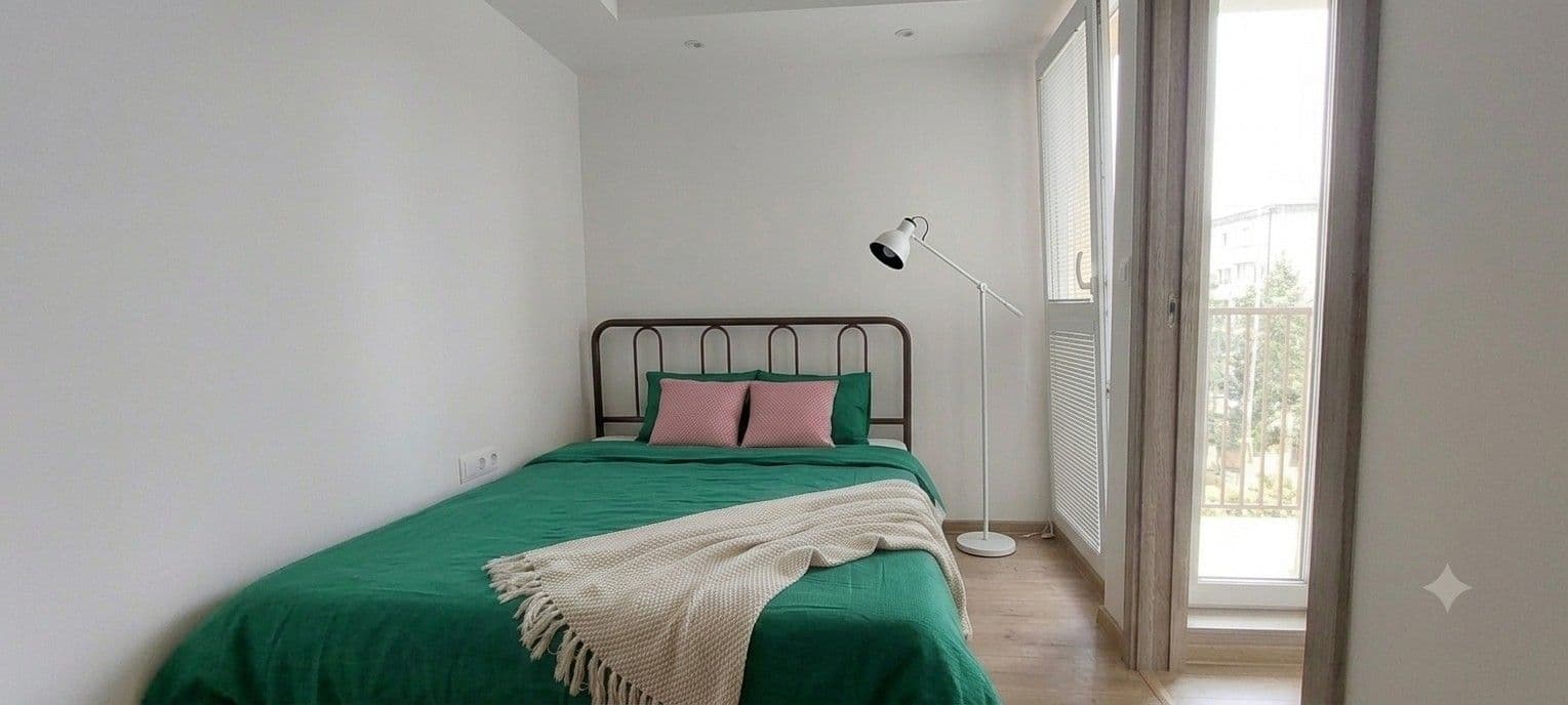 2 bedroom flat to rent, 43 m², Kozia, Bratislava - mestská časť Staré Mesto, Bratislavský Region 2 bedroom flat to rent, 43 m², Kozia, Bratislava - mestská časť Staré Mesto, Bratislavský Region