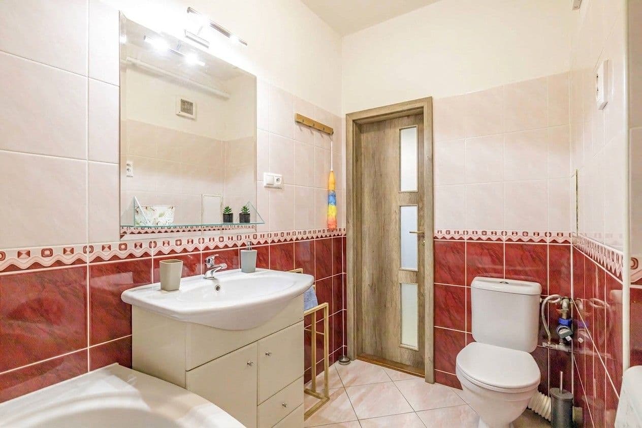 2 bedroom flat to rent, 43 m², Kozia, Bratislava - mestská časť Staré Mesto, Bratislavský Region 2 bedroom flat to rent, 43 m², Kozia, Bratislava - mestská časť Staré Mesto, Bratislavský Region