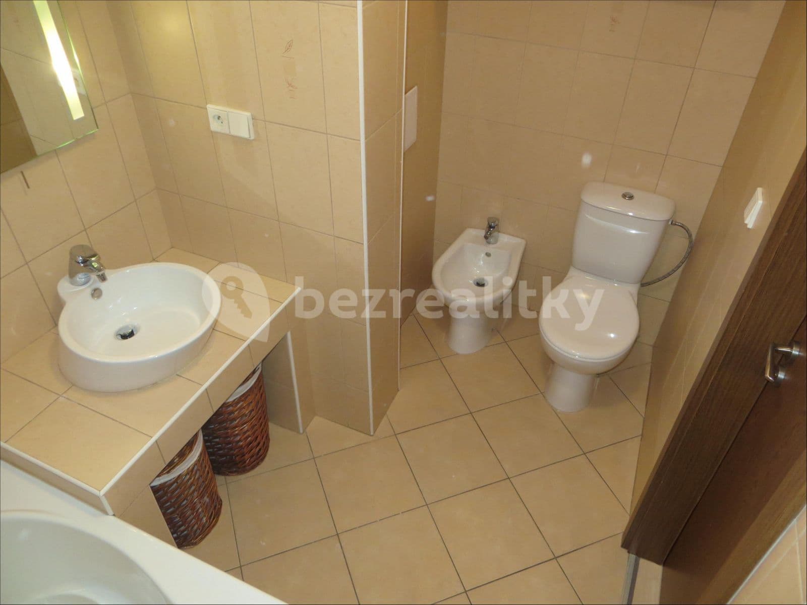 2 bedroom with open-plan kitchen flat to rent, 65 m², Pivovarská, Prague, Prague 2 bedroom with open-plan kitchen flat to rent, 65 m², Pivovarská, Prague, Prague
