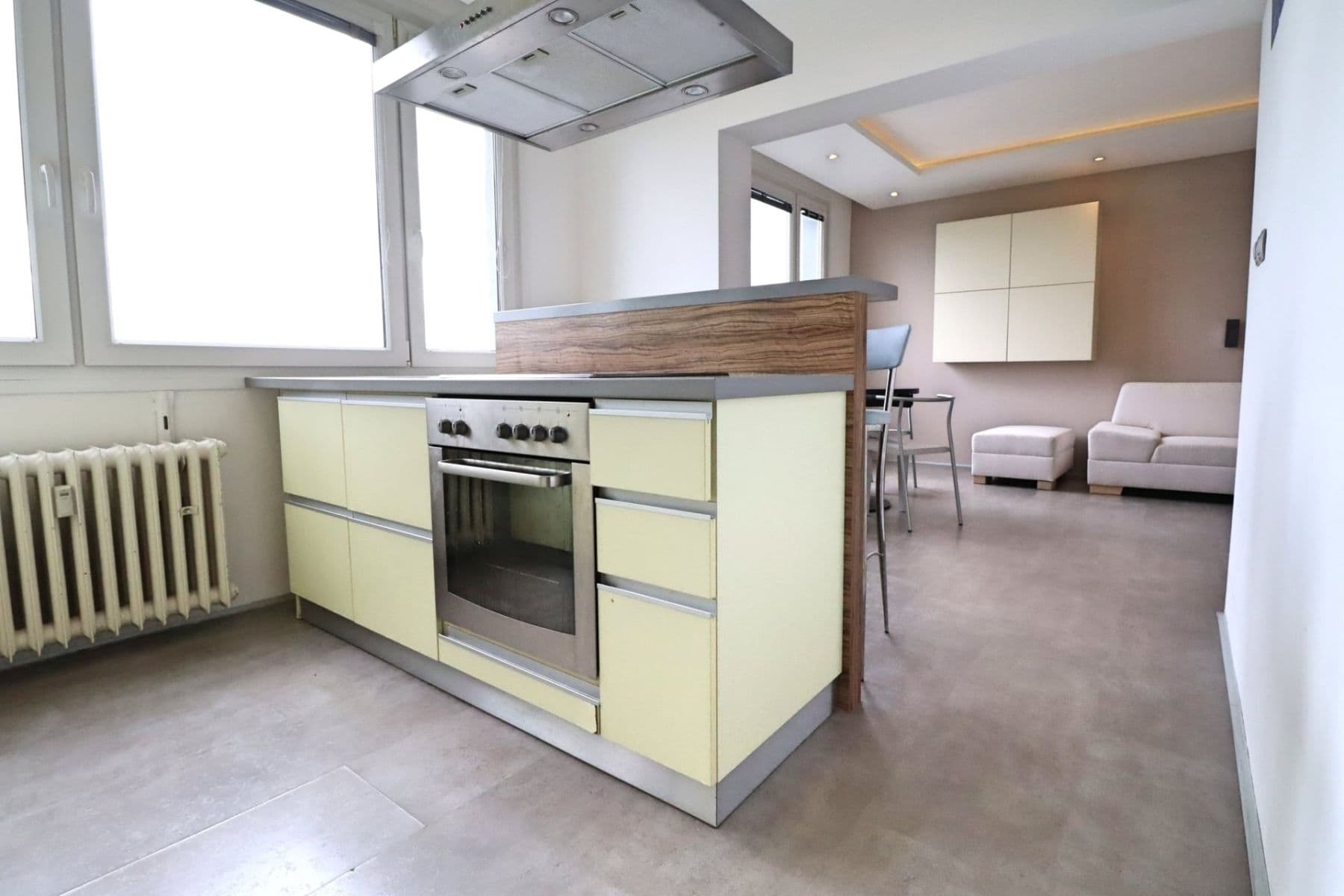 2 bedroom with open-plan kitchen flat to rent, 72 m², Nad lesním divadlem, Prague, Prague 2 bedroom with open-plan kitchen flat to rent, 72 m², Nad lesním divadlem, Prague, Prague