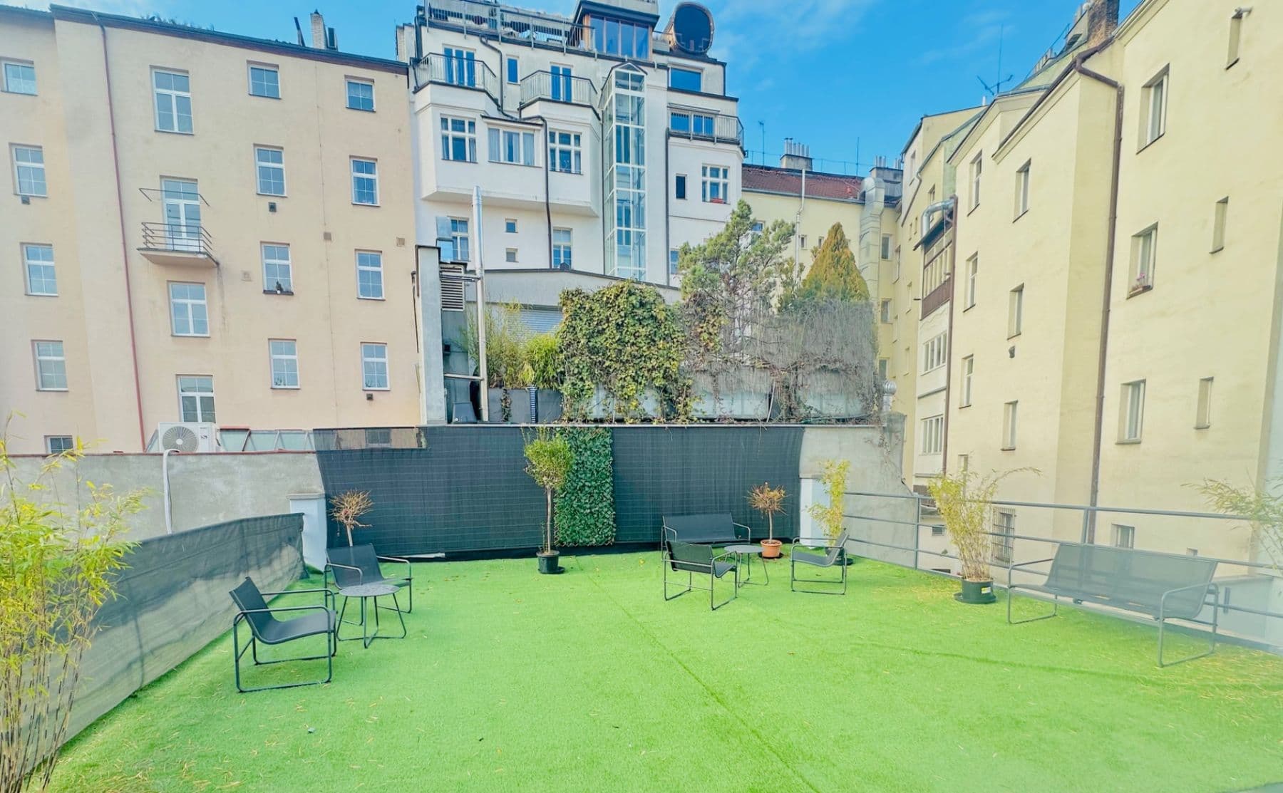 1 bedroom with open-plan kitchen flat to rent, 58 m², Milady Horákové, Prague, Prague 1 bedroom with open-plan kitchen flat to rent, 58 m², Milady Horákové, Prague, Prague