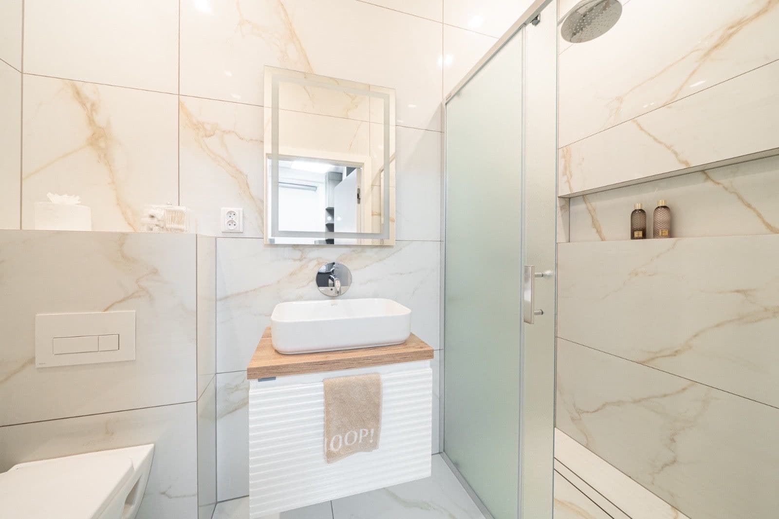 1 bedroom with open-plan kitchen flat to rent, 58 m², Milady Horákové, Prague, Prague 1 bedroom with open-plan kitchen flat to rent, 58 m², Milady Horákové, Prague, Prague