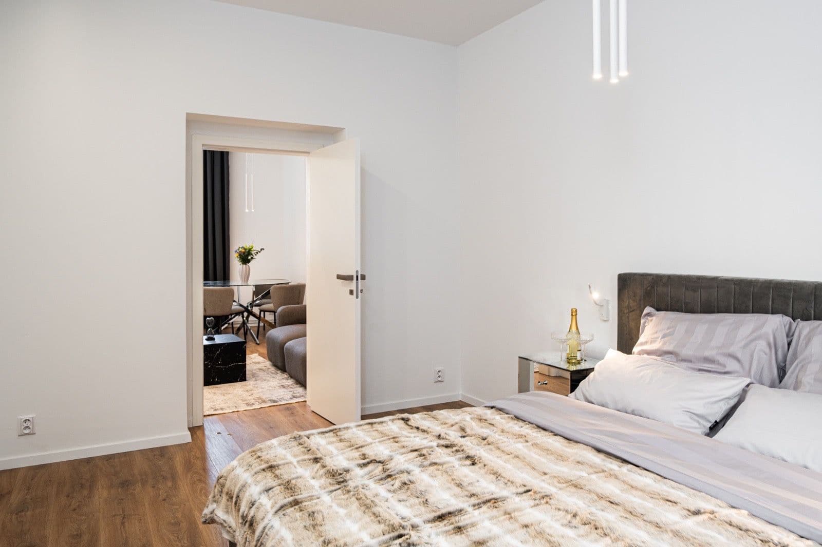1 bedroom with open-plan kitchen flat to rent, 58 m², Milady Horákové, Prague, Prague 1 bedroom with open-plan kitchen flat to rent, 58 m², Milady Horákové, Prague, Prague