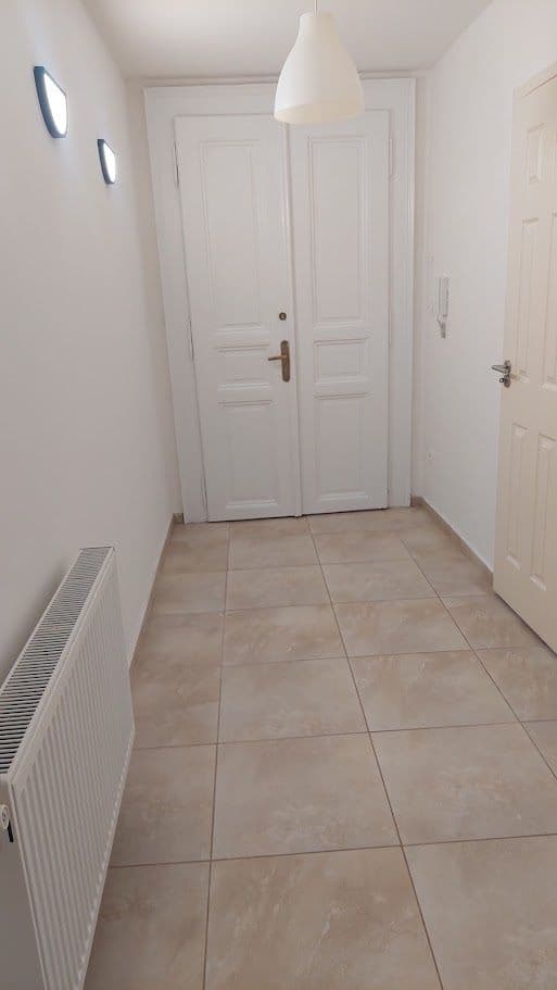 1 bedroom with open-plan kitchen flat to rent, 42 m², Pernerova, Prague, Prague 1 bedroom with open-plan kitchen flat to rent, 42 m², Pernerova, Prague, Prague