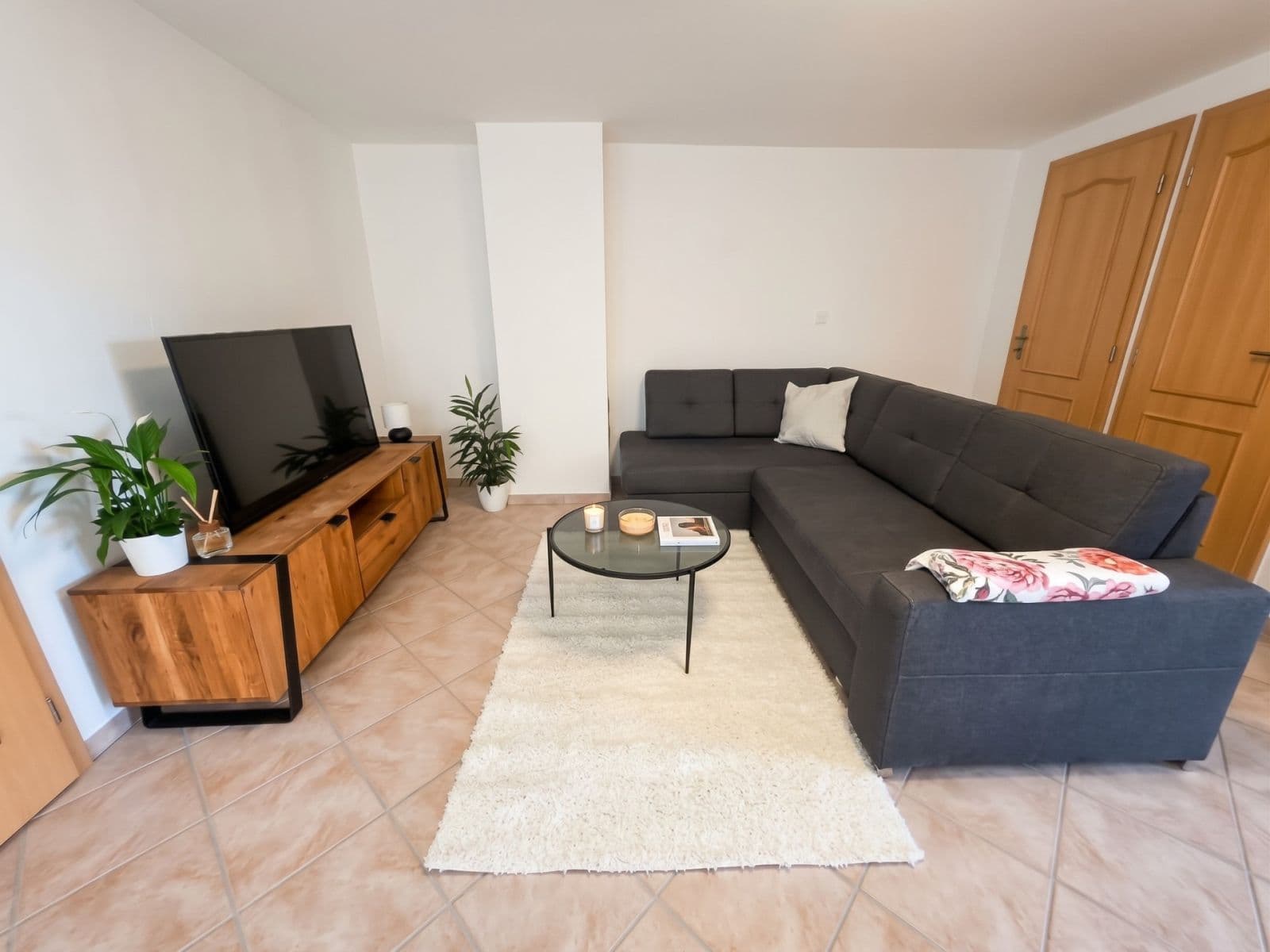 1 bedroom with open-plan kitchen flat to rent, 54 m², Podolí, Jihomoravský Region 1 bedroom with open-plan kitchen flat to rent, 54 m², Podolí, Jihomoravský Region