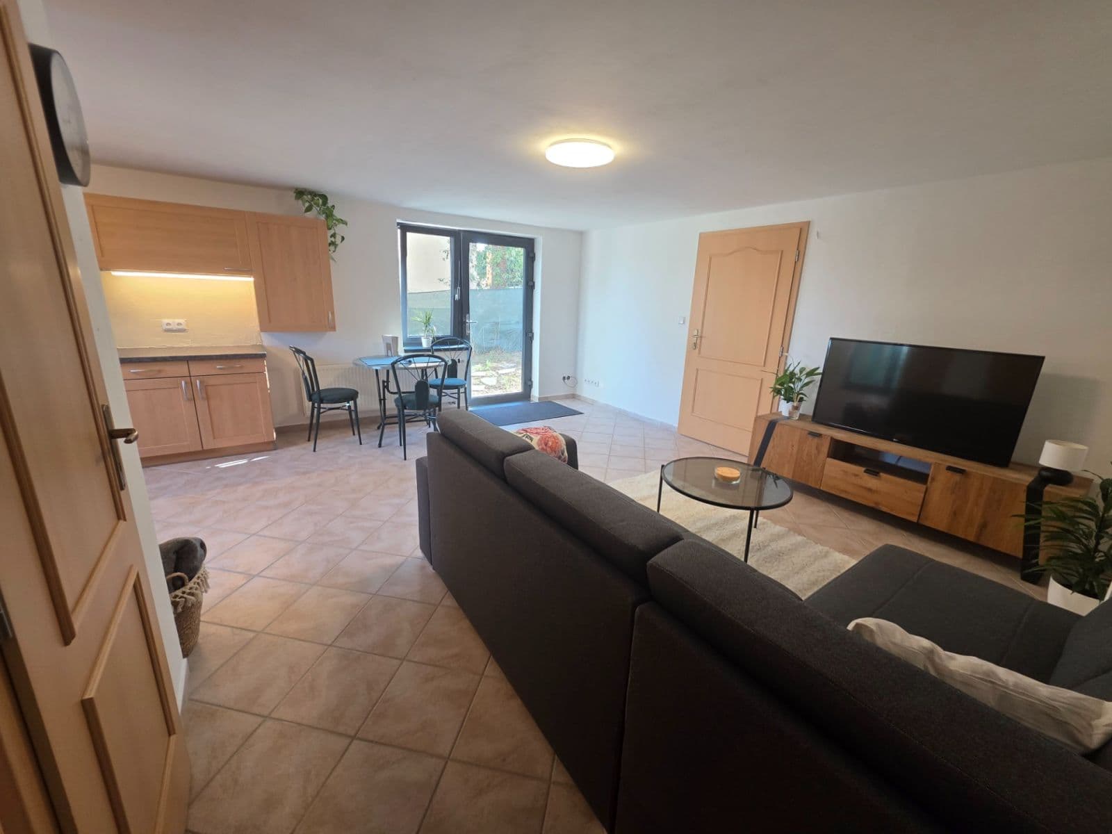 1 bedroom with open-plan kitchen flat to rent, 54 m², Podolí, Jihomoravský Region 1 bedroom with open-plan kitchen flat to rent, 54 m², Podolí, Jihomoravský Region