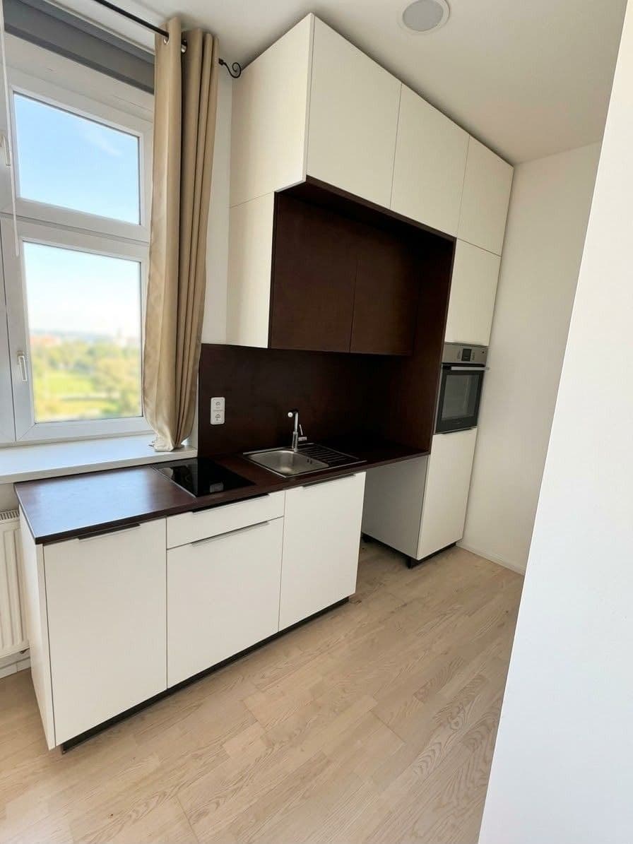 Studio flat to rent, 35 m², Skořepka, Brno, Jihomoravský Region Studio flat to rent, 35 m², Skořepka, Brno, Jihomoravský Region