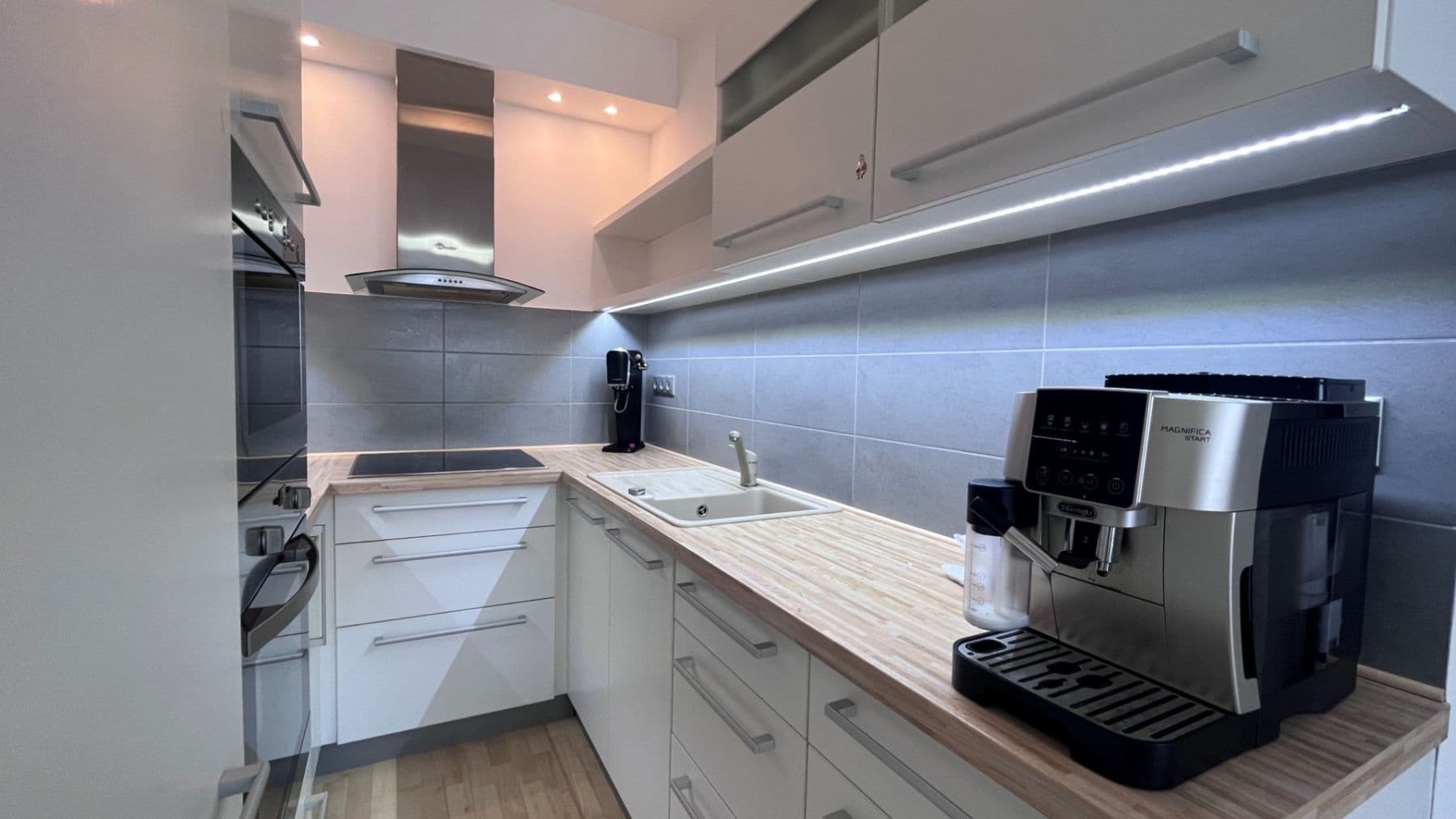 1 bedroom with open-plan kitchen flat for sale, 51 m², U Hostavického potoka, Prague, Prague 1 bedroom with open-plan kitchen flat for sale, 51 m², U Hostavického potoka, Prague, Prague