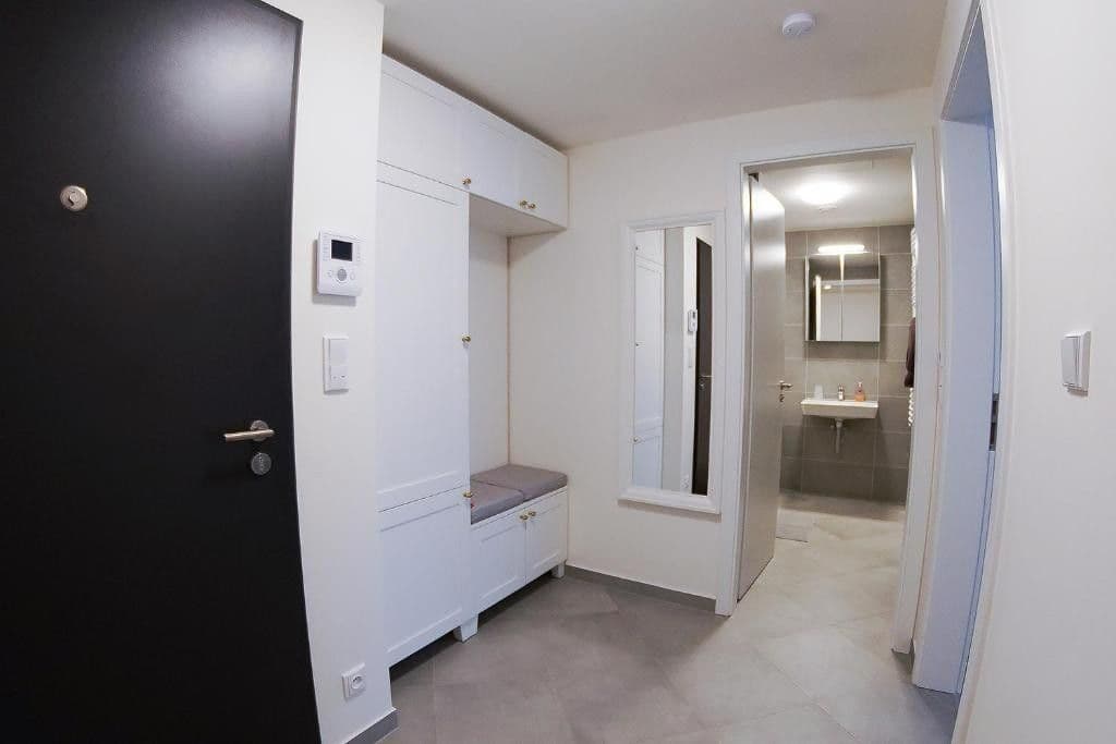 1 bedroom with open-plan kitchen flat to rent, 54 m², Jankovcova, Prague, Prague 1 bedroom with open-plan kitchen flat to rent, 54 m², Jankovcova, Prague, Prague