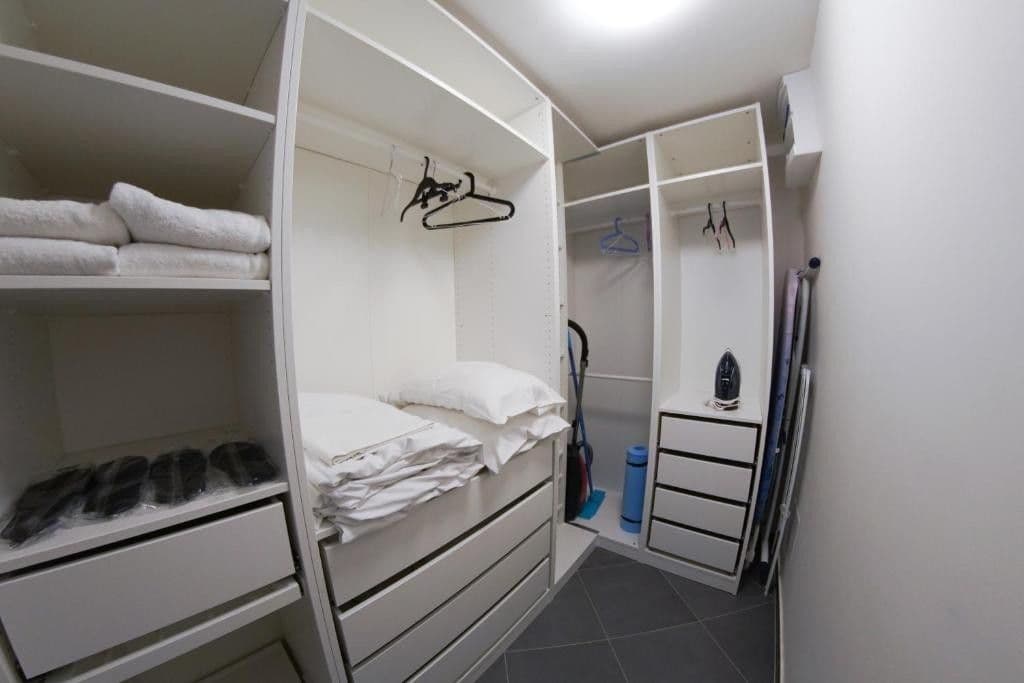 1 bedroom with open-plan kitchen flat to rent, 54 m², Jankovcova, Prague, Prague 1 bedroom with open-plan kitchen flat to rent, 54 m², Jankovcova, Prague, Prague