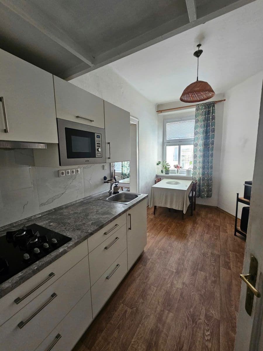 1 bedroom flat to rent, 40 m², Seifertova, Prague, Prague 1 bedroom flat to rent, 40 m², Seifertova, Prague, Prague