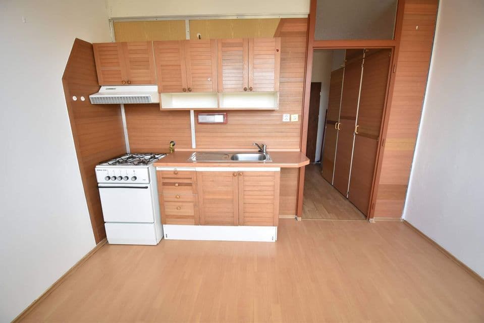 1 bedroom flat to rent, 40 m², Na Borku, Jirkov, Ústecký Region 1 bedroom flat to rent, 40 m², Na Borku, Jirkov, Ústecký Region