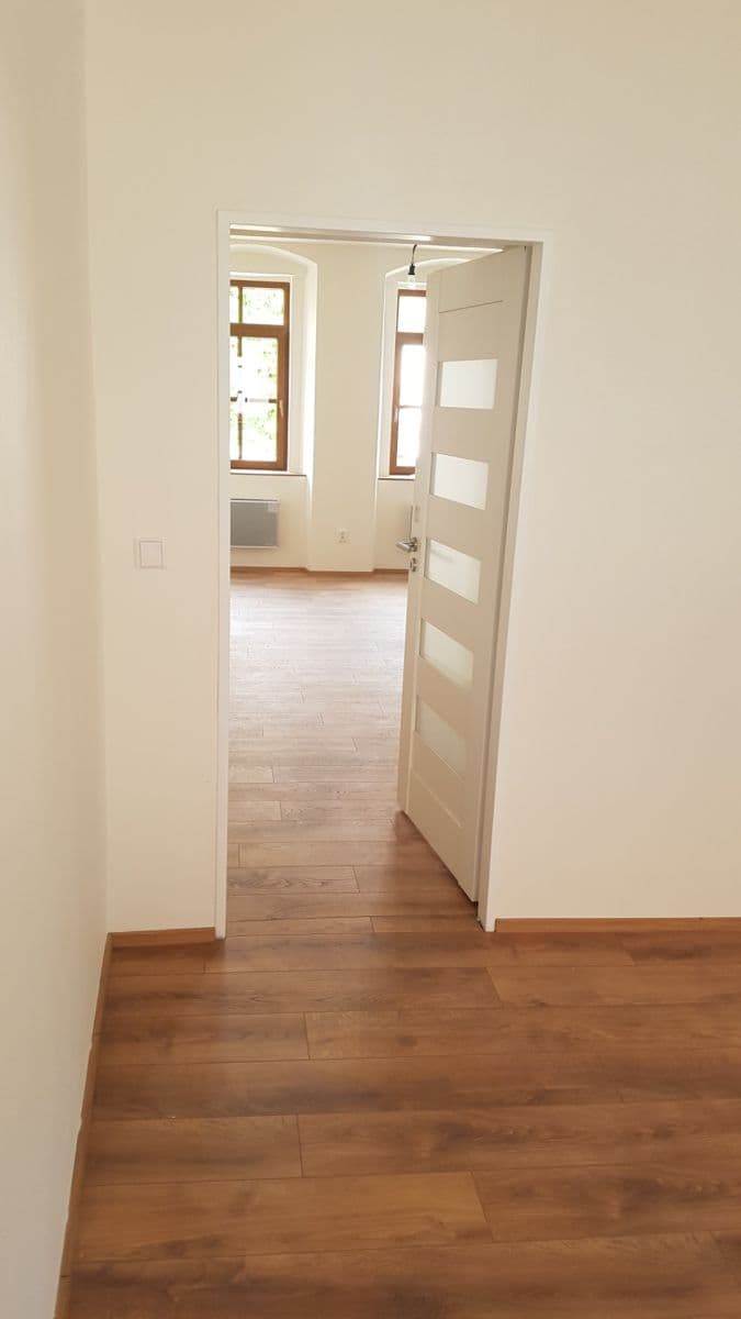 1 bedroom with open-plan kitchen flat to rent, 55 m², Sokolská, Česká Lípa, Liberecký Region 1 bedroom with open-plan kitchen flat to rent, 55 m², Sokolská, Česká Lípa, Liberecký Region