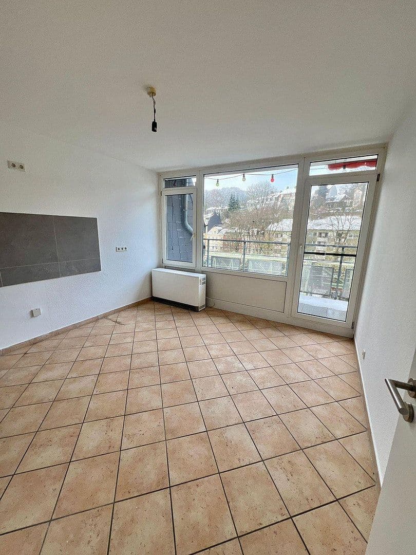 3 bedroom flat to rent, 70 m², Am Brögel 4, Wuppertal, North Rhine-Westphalia 3 bedroom flat to rent, 70 m², Am Brögel 4, Wuppertal, North Rhine-Westphalia