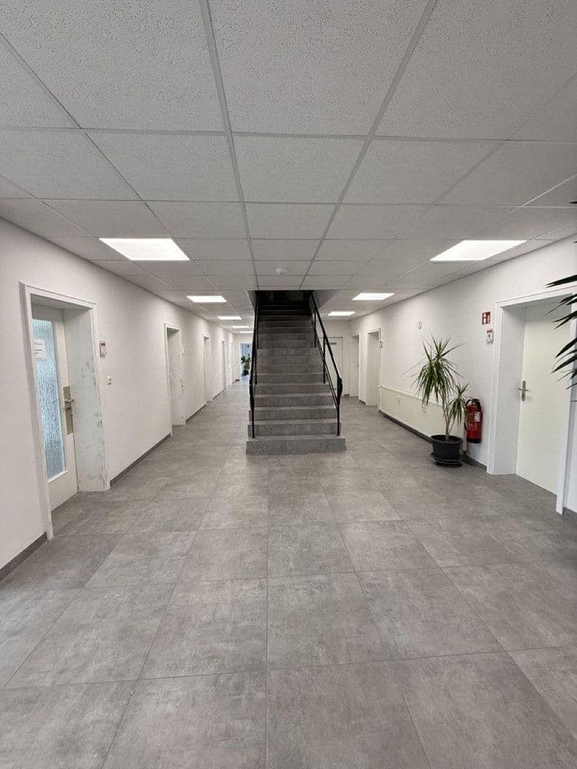 office to rent, 22 m², Dieselstrasse 1, Rottenburg a. d. Laaber, Bavaria office to rent, 22 m², Dieselstrasse 1, Rottenburg a. d. Laaber, Bavaria