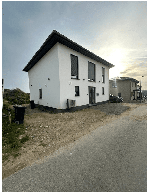 house for sale, 150 m², Rotmilanplatz 4, Radevormwald, North Rhine-Westphalia house for sale, 150 m², Rotmilanplatz 4, Radevormwald, North Rhine-Westphalia