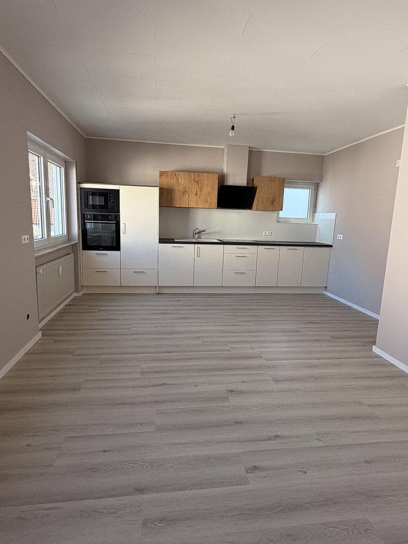 3 bedroom with open-plan kitchen flat to rent, 127 m², Römerberg, Rhineland-Palatinate 3 bedroom with open-plan kitchen flat to rent, 127 m², Römerberg, Rhineland-Palatinate