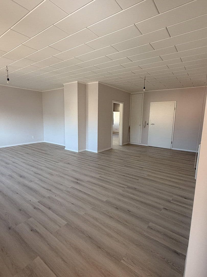 3 bedroom with open-plan kitchen flat to rent, 127 m², Römerberg, Rhineland-Palatinate 3 bedroom with open-plan kitchen flat to rent, 127 m², Römerberg, Rhineland-Palatinate