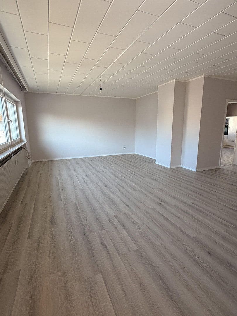 3 bedroom with open-plan kitchen flat to rent, 127 m², Römerberg, Rhineland-Palatinate 3 bedroom with open-plan kitchen flat to rent, 127 m², Römerberg, Rhineland-Palatinate