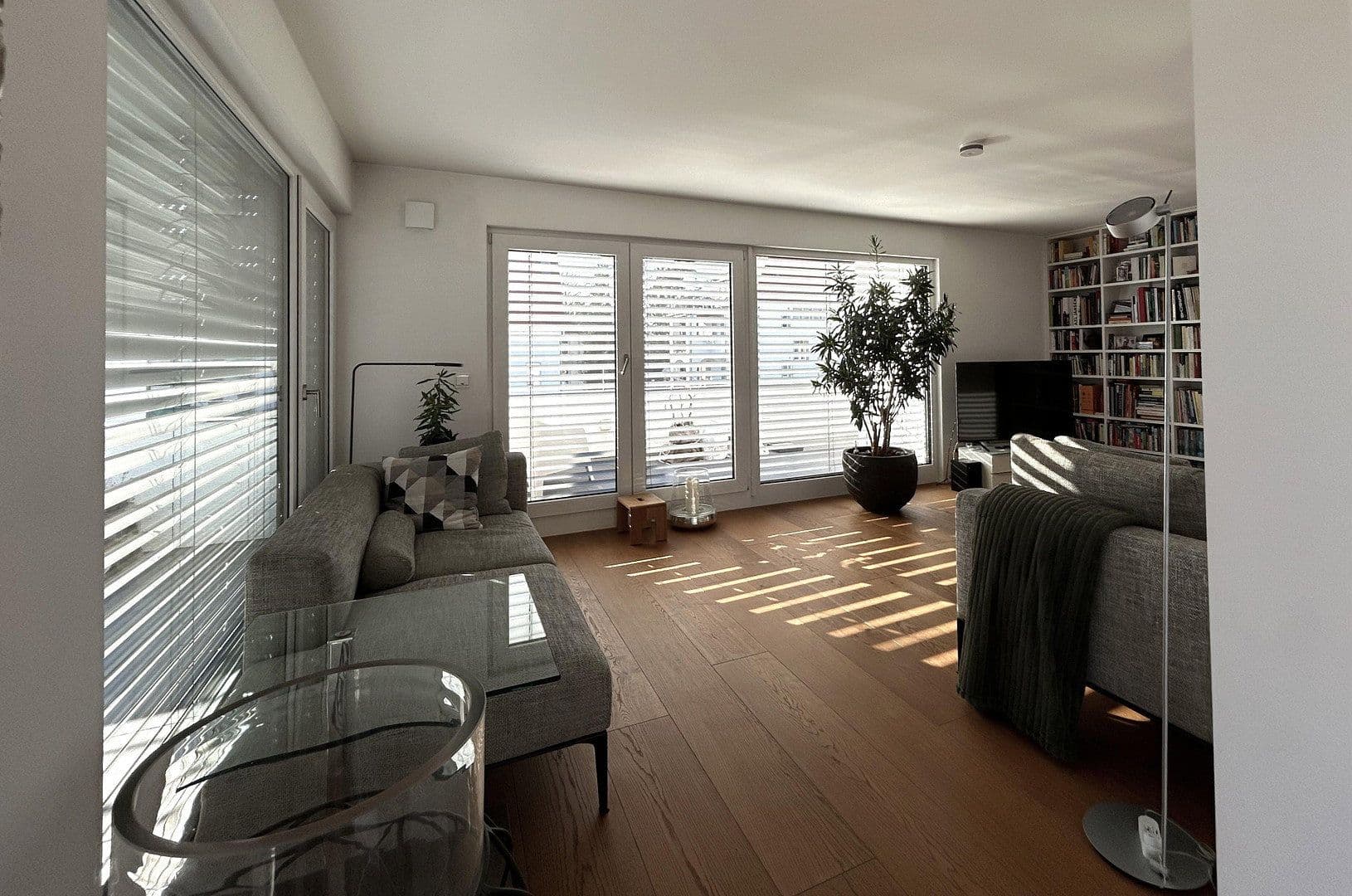 3 bedroom with open-plan kitchen flat for sale, 151 m², Kirchheim unter Teck, Baden-Württemberg 3 bedroom with open-plan kitchen flat for sale, 151 m², Kirchheim unter Teck, Baden-Württemberg
