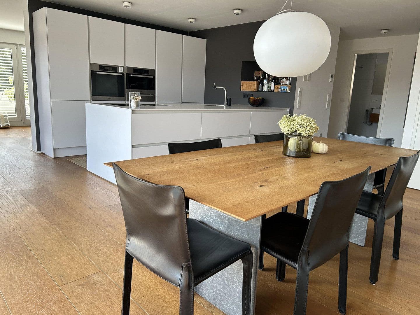 3 bedroom with open-plan kitchen flat for sale, 151 m², Kirchheim unter Teck, Baden-Württemberg 3 bedroom with open-plan kitchen flat for sale, 151 m², Kirchheim unter Teck, Baden-Württemberg