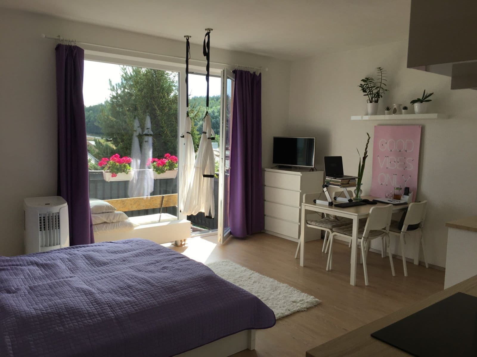Studio flat to rent, 30 m², Ječná, Hostivice, Středočeský Region Studio flat to rent, 30 m², Ječná, Hostivice, Středočeský Region