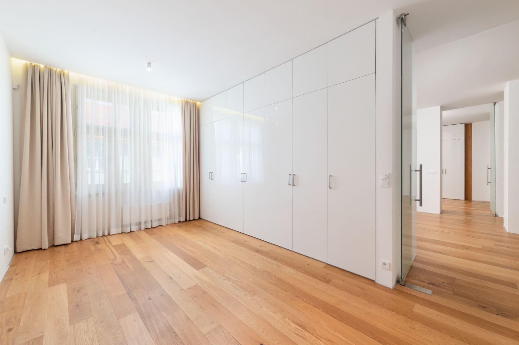 4 bedroom with open-plan kitchen flat to rent, 184 m², Laubova, Prague, Prague 4 bedroom with open-plan kitchen flat to rent, 184 m², Laubova, Prague, Prague