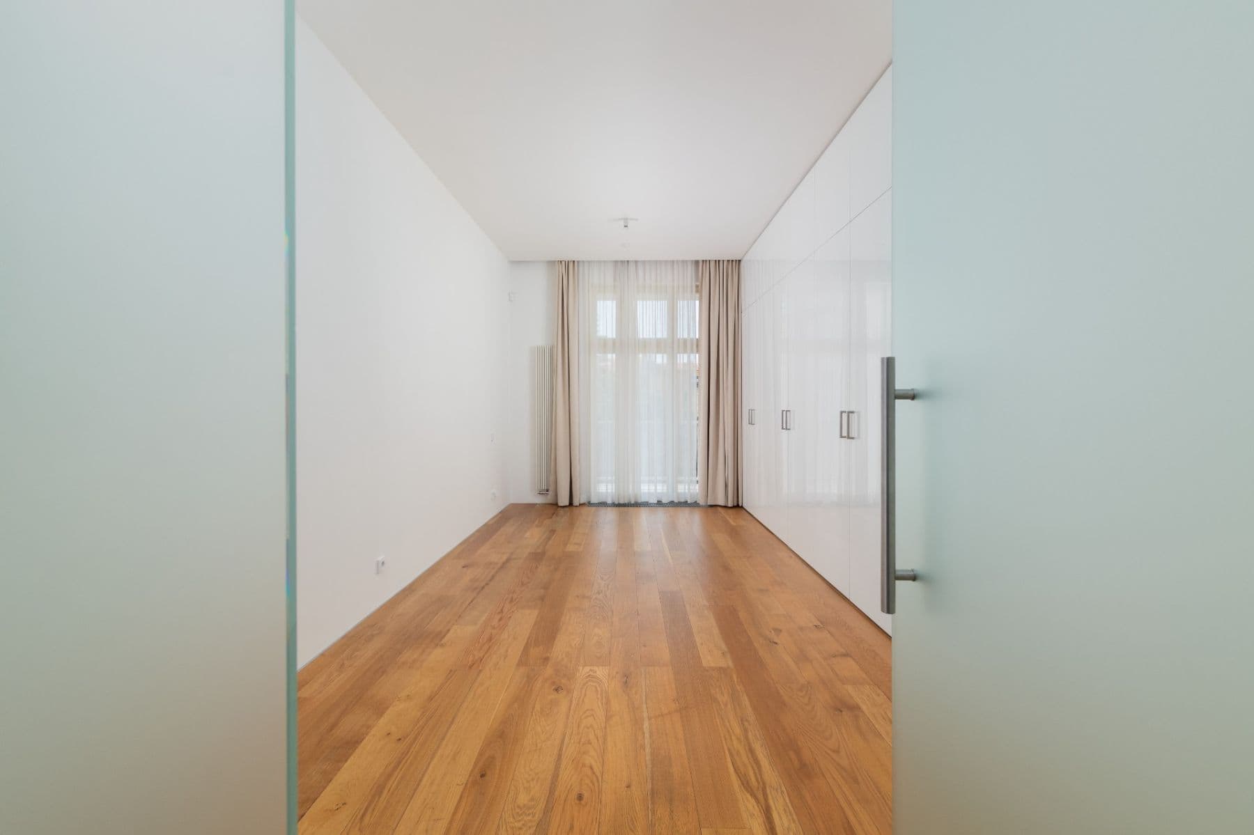 4 bedroom with open-plan kitchen flat to rent, 184 m², Laubova, Prague, Prague 4 bedroom with open-plan kitchen flat to rent, 184 m², Laubova, Prague, Prague