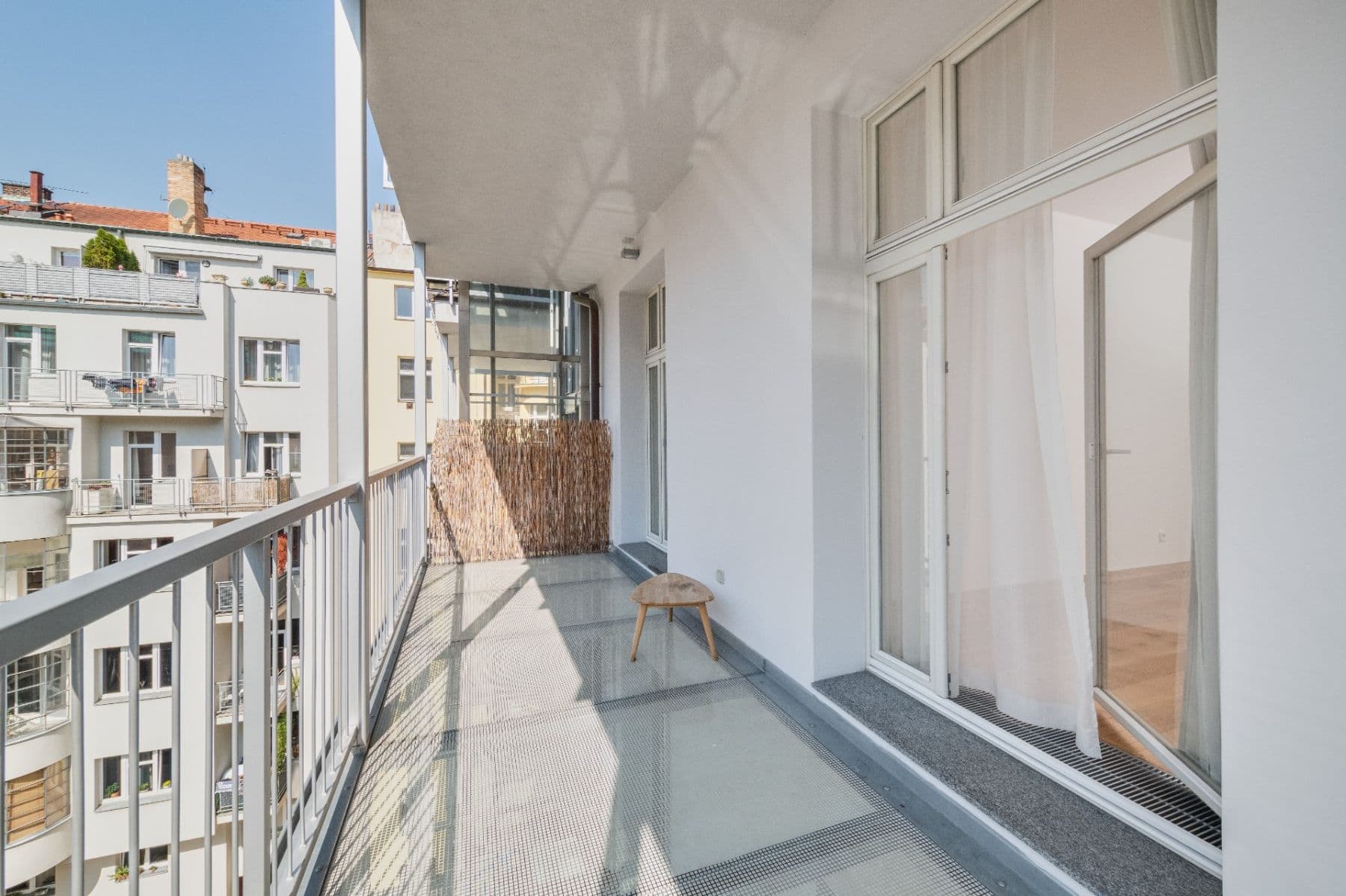4 bedroom with open-plan kitchen flat to rent, 184 m², Laubova, Prague, Prague 4 bedroom with open-plan kitchen flat to rent, 184 m², Laubova, Prague, Prague