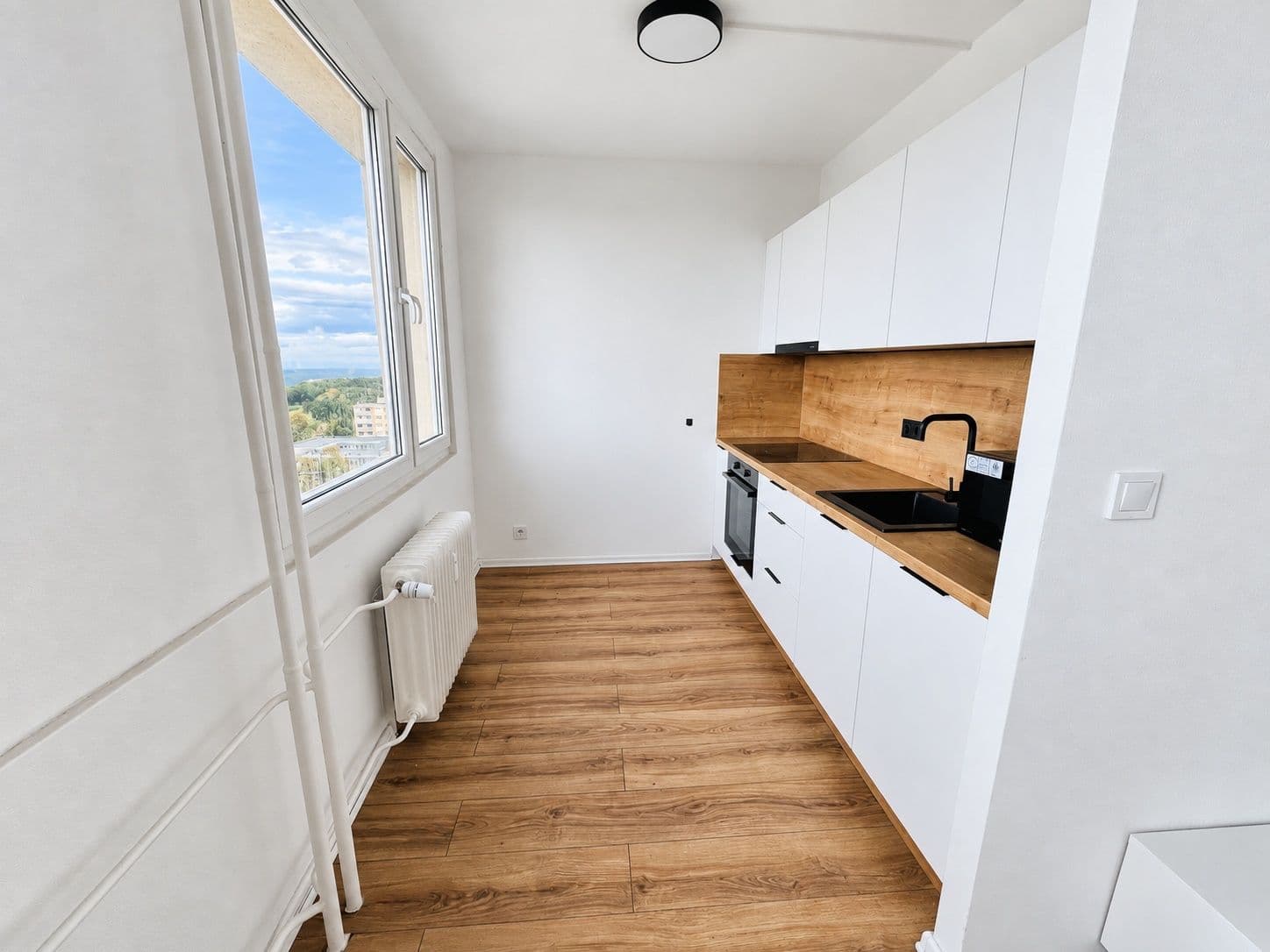 2 bedroom with open-plan kitchen flat for sale, 72 m², Javorová, Most, Ústecký Region 2 bedroom with open-plan kitchen flat for sale, 72 m², Javorová, Most, Ústecký Region