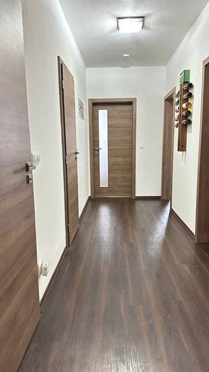 2 bedroom with open-plan kitchen flat for sale, 79 m², Topolová, Olomouc, Olomoucký Region 2 bedroom with open-plan kitchen flat for sale, 79 m², Topolová, Olomouc, Olomoucký Region