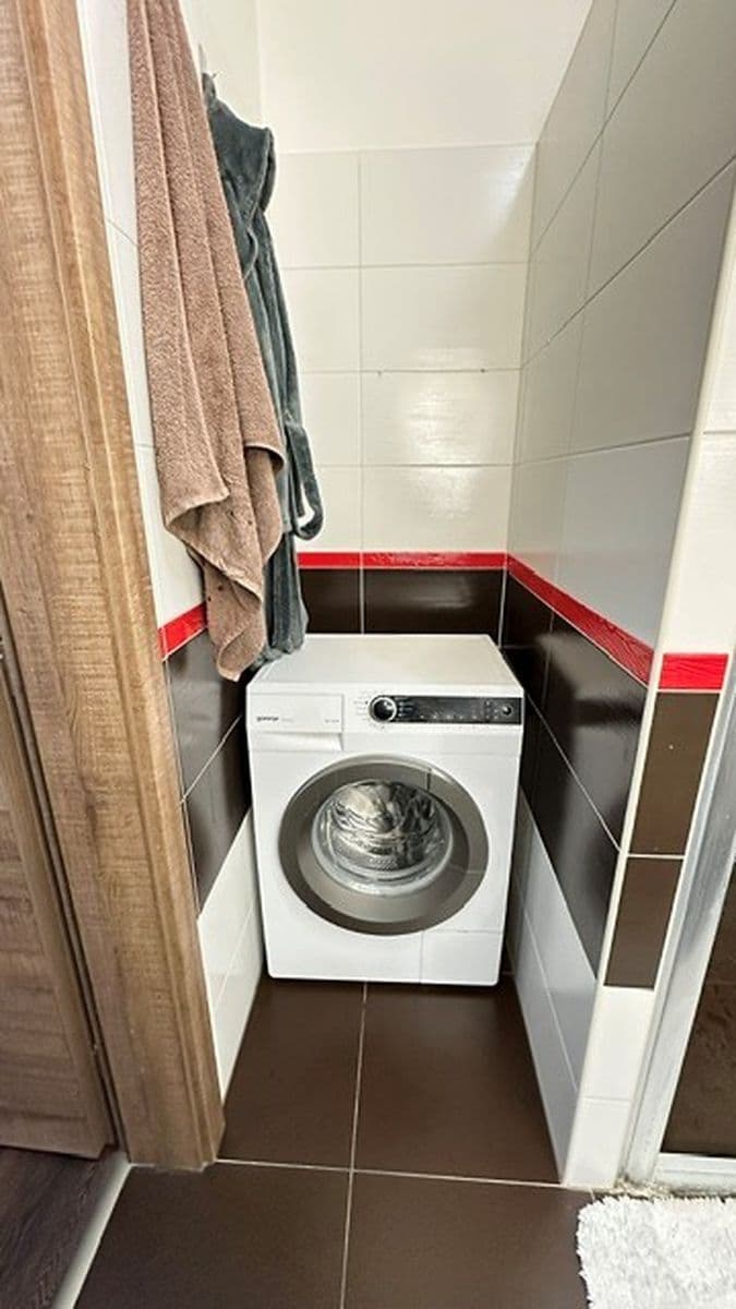 2 bedroom with open-plan kitchen flat for sale, 79 m², Topolová, Olomouc, Olomoucký Region 2 bedroom with open-plan kitchen flat for sale, 79 m², Topolová, Olomouc, Olomoucký Region