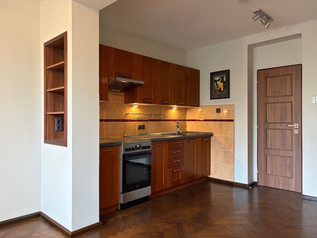 1 bedroom with open-plan kitchen flat to rent, 43 m², Žateckých, Prague, Prague 1 bedroom with open-plan kitchen flat to rent, 43 m², Žateckých, Prague, Prague