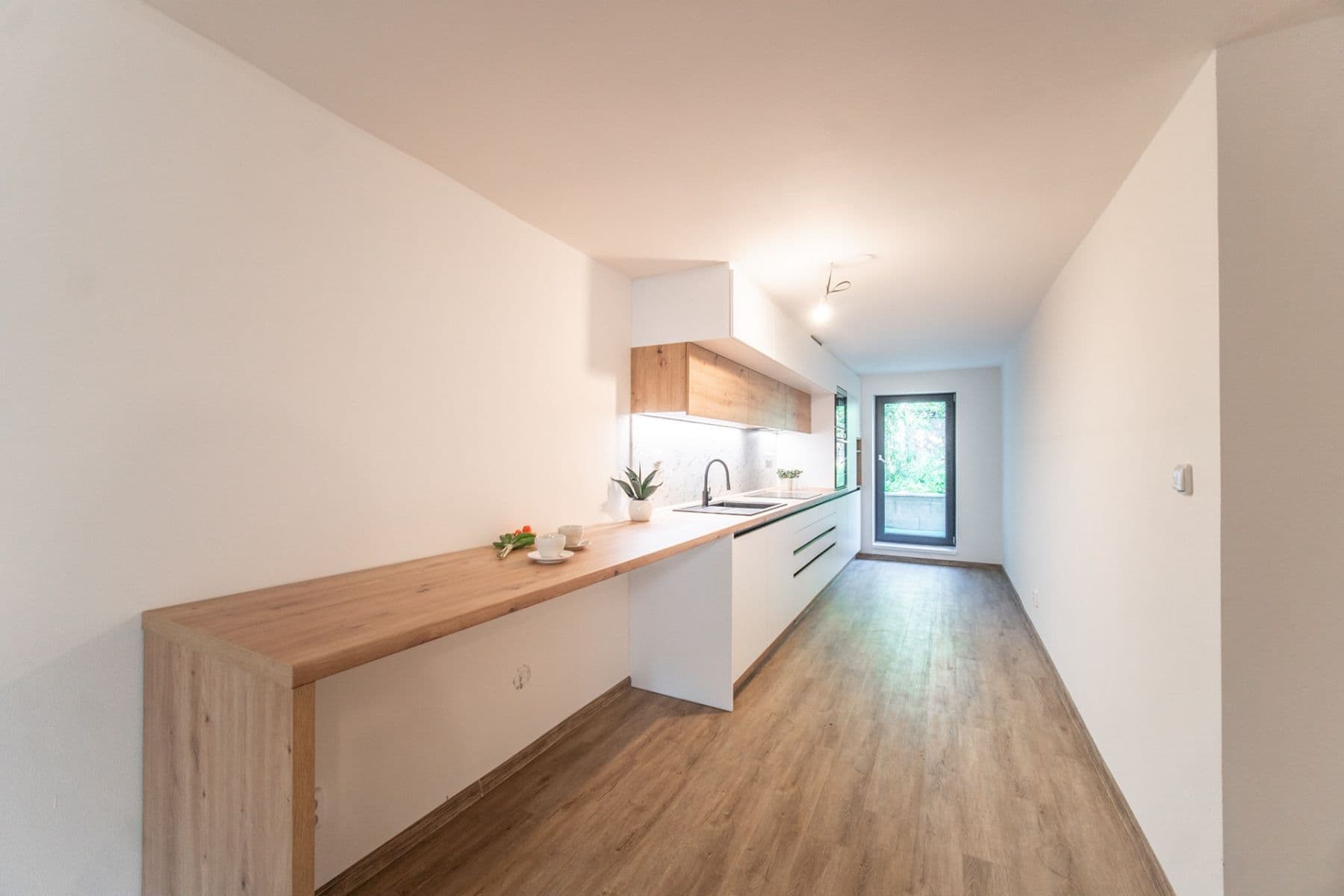 2 bedroom with open-plan kitchen flat to rent, 114 m², Pod Lesíkem, Prague, Prague 2 bedroom with open-plan kitchen flat to rent, 114 m², Pod Lesíkem, Prague, Prague
