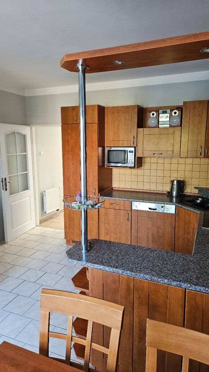 5 bedroom flat to rent, 120 m², U Bažantnice, Poděbrady, Středočeský Region 5 bedroom flat to rent, 120 m², U Bažantnice, Poděbrady, Středočeský Region