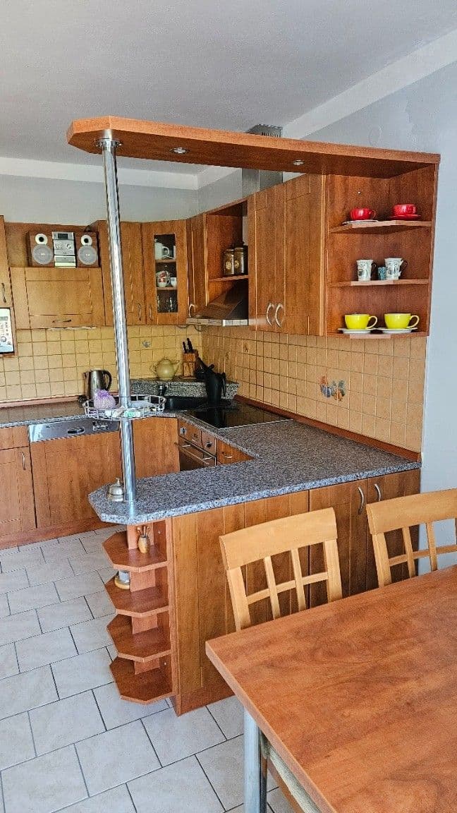 5 bedroom flat to rent, 120 m², U Bažantnice, Poděbrady, Středočeský Region 5 bedroom flat to rent, 120 m², U Bažantnice, Poděbrady, Středočeský Region