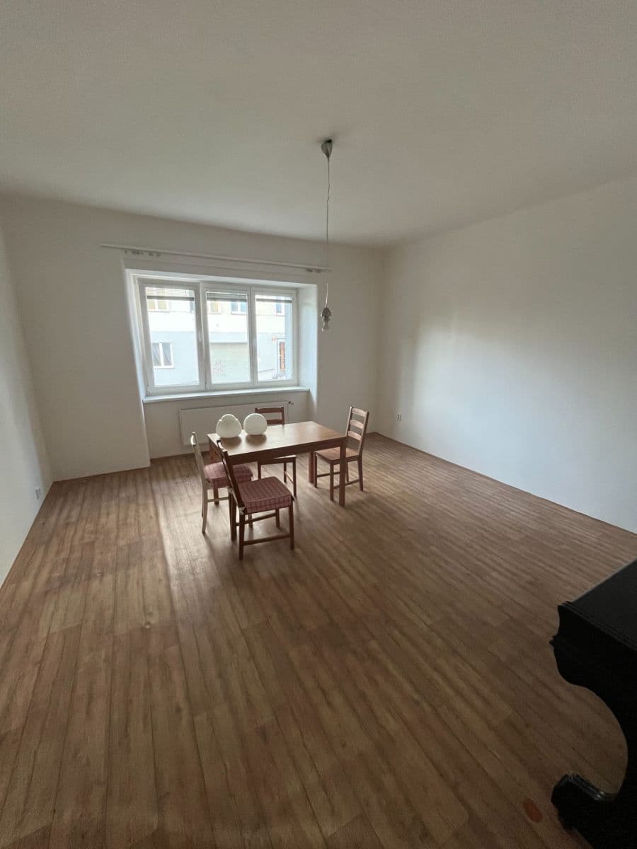1 bedroom with open-plan kitchen flat to rent, 58 m², U Kublova, Prague, Prague 1 bedroom with open-plan kitchen flat to rent, 58 m², U Kublova, Prague, Prague