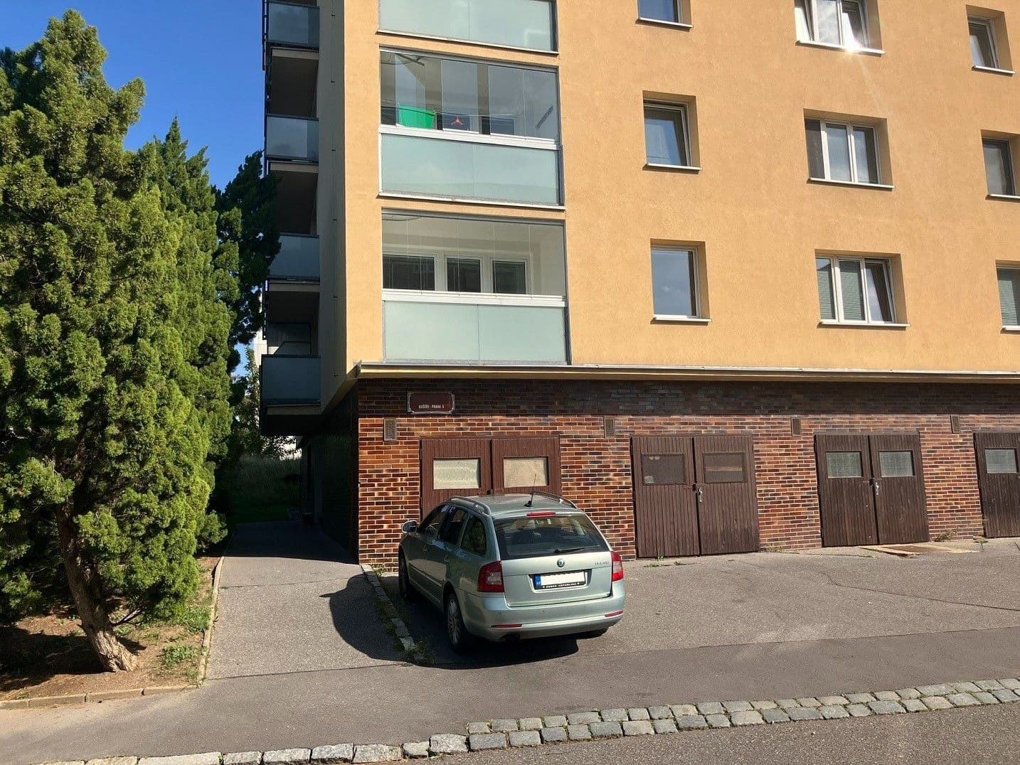 1 bedroom with open-plan kitchen flat to rent, 62 m², Hoškova, Prague, Prague 1 bedroom with open-plan kitchen flat to rent, 62 m², Hoškova, Prague, Prague