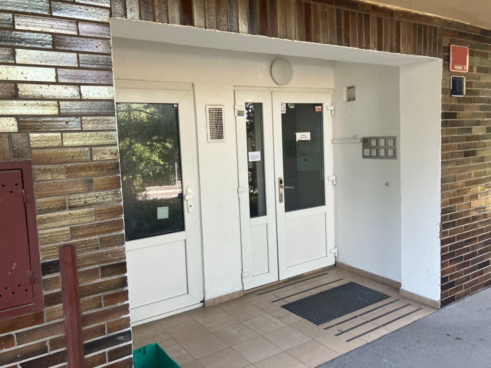 1 bedroom with open-plan kitchen flat to rent, 62 m², Hoškova, Prague, Prague 1 bedroom with open-plan kitchen flat to rent, 62 m², Hoškova, Prague, Prague