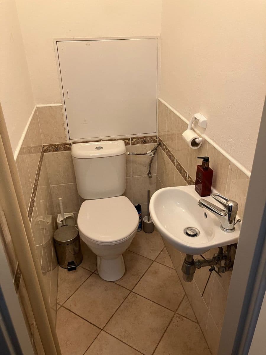 1 bedroom with open-plan kitchen flat to rent, 62 m², Hoškova, Prague, Prague 1 bedroom with open-plan kitchen flat to rent, 62 m², Hoškova, Prague, Prague